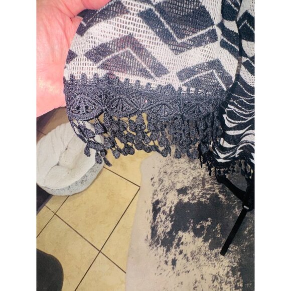 Ali Miles Black White Geometric Semi Sheer Knit Top Tassel Trim S Resort Coverup - Picture 10 of 10